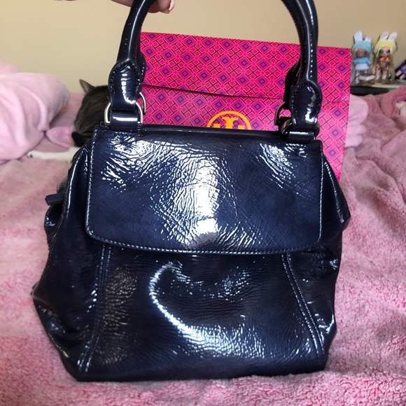 SOLD!!. Tory Burch Half-Moon Crossbody Bag - Picture 3 of 5